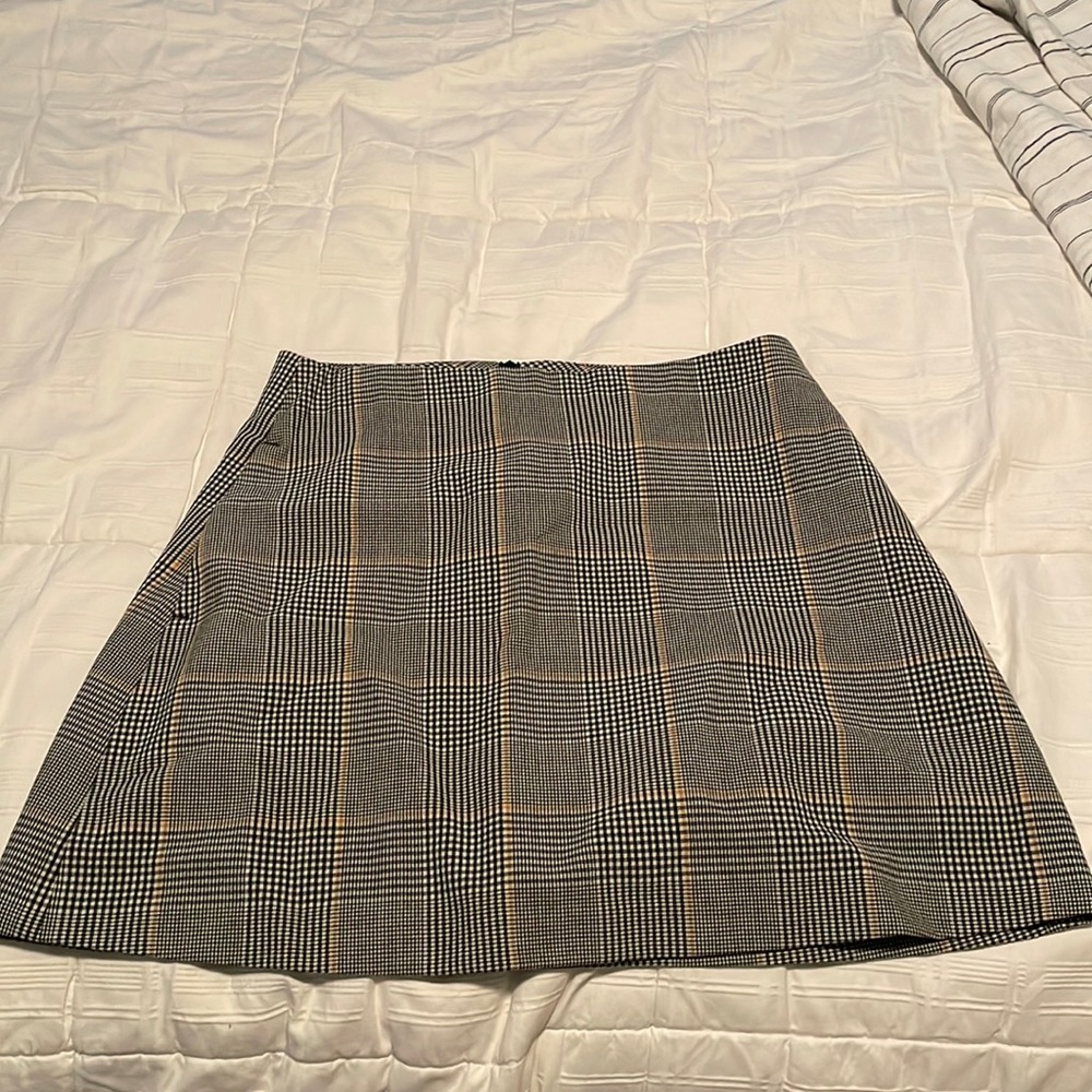 Aritzia-Wilfred patterned Skirt, white,black,yellow (2)